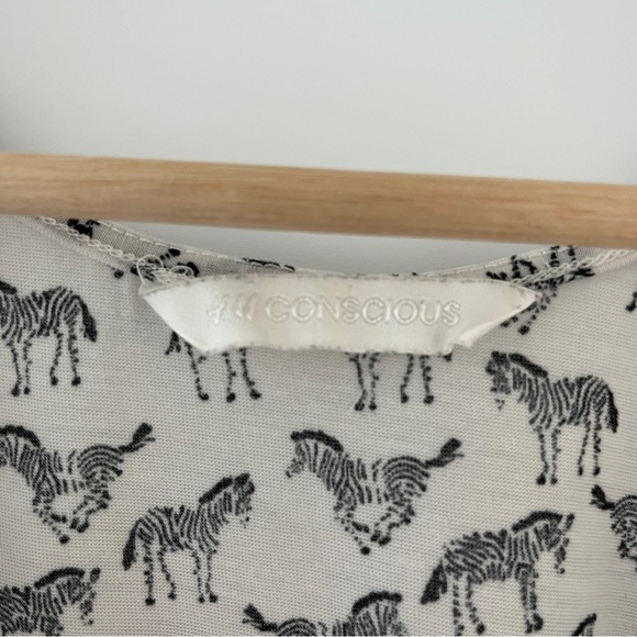 Zebra print flowy tank top - Picture 8 of 8